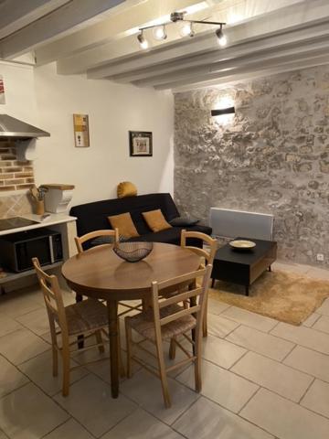 Vacances En Pouilly Fume Екстериор снимка